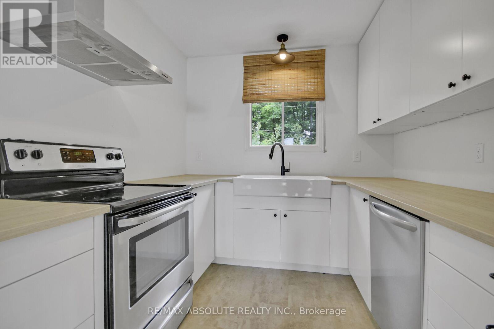 210 Pickerel Point Road