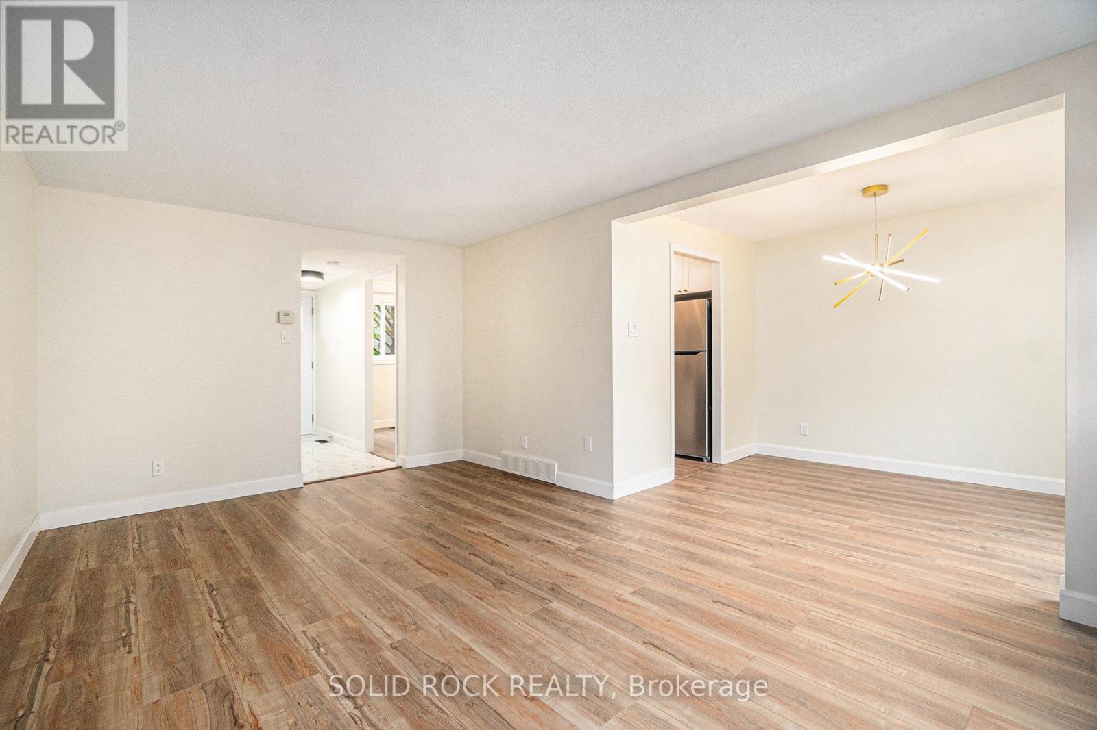 33 Thistledown Court