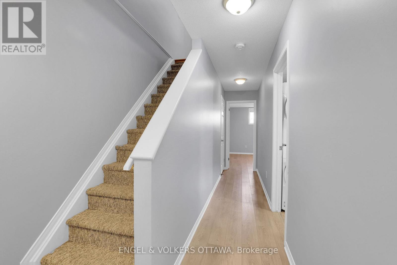10 - 811 Longfields Drive