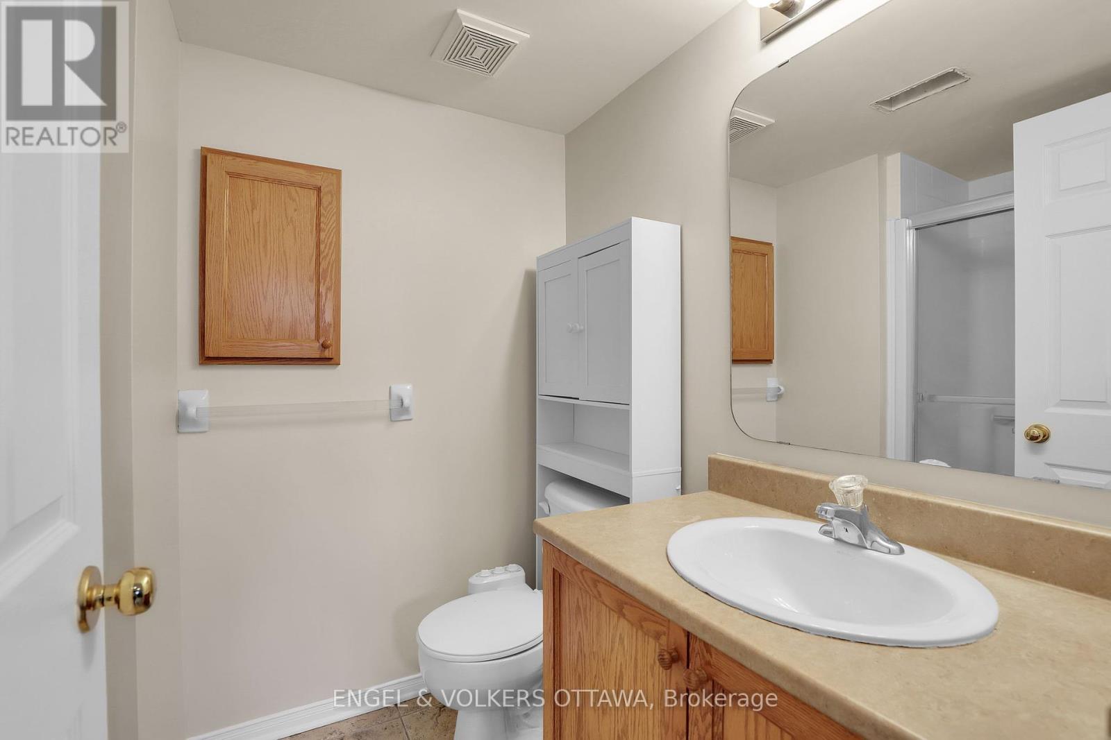 10 - 811 Longfields Drive