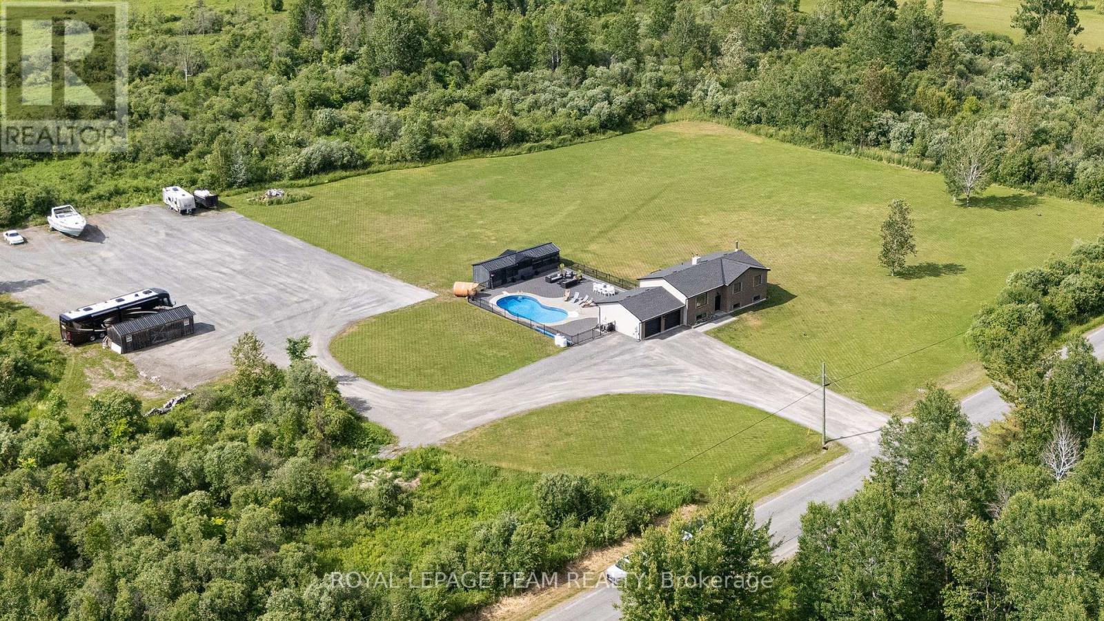 883 Craig Road