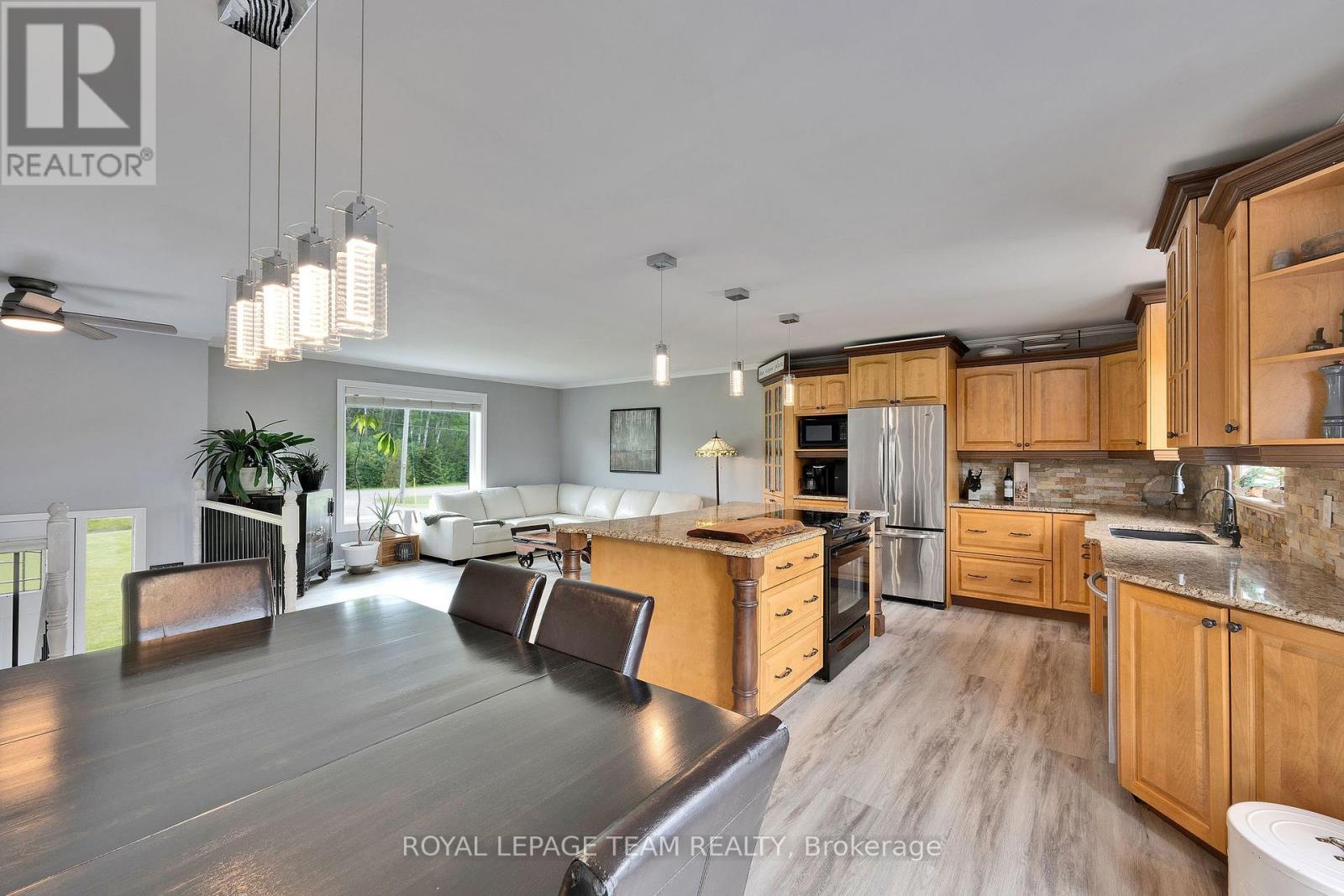883 Craig Road