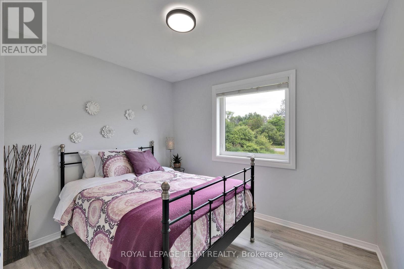 883 Craig Road
