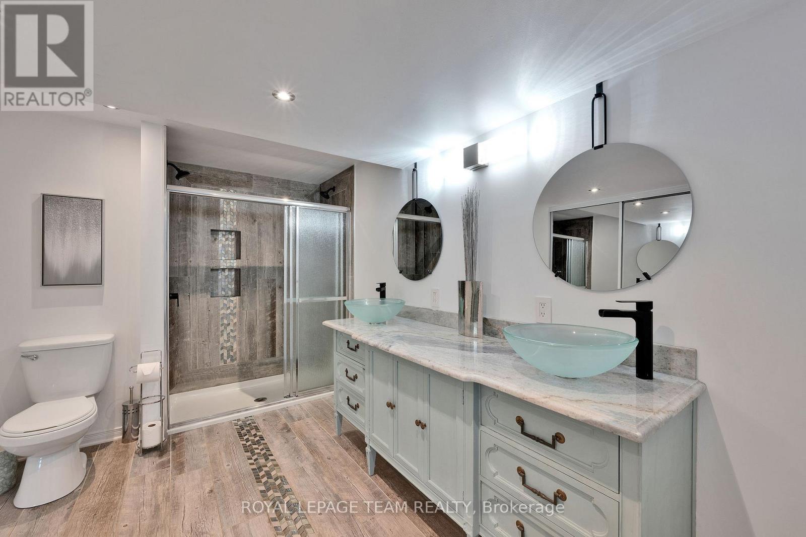 883 Craig Road