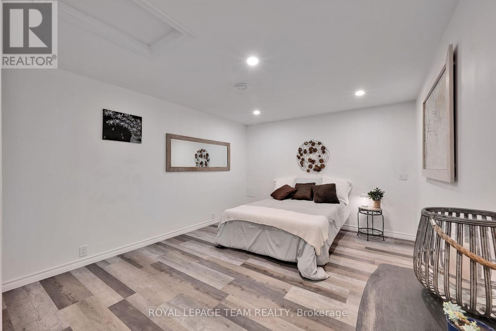 883 Craig Road