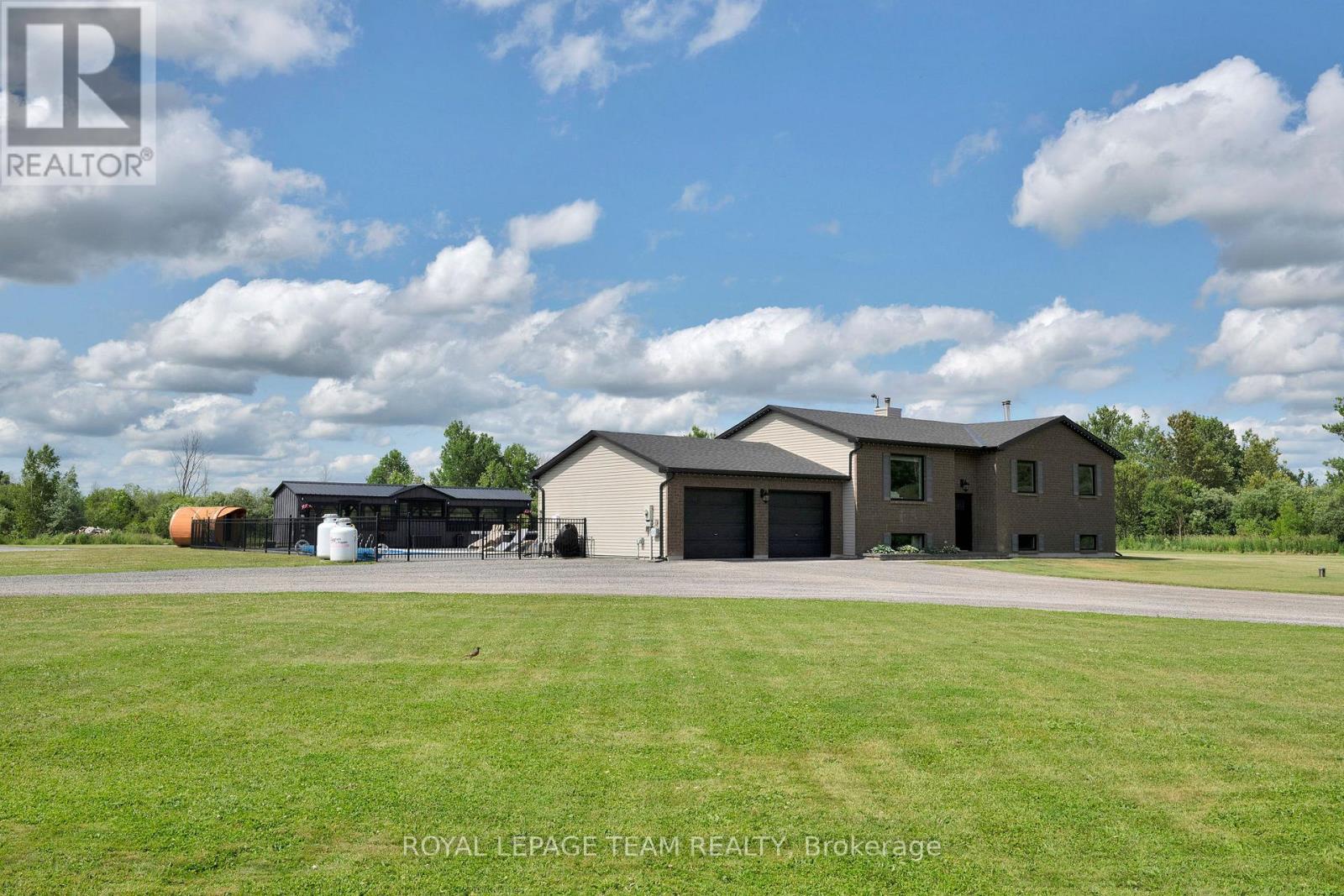 883 Craig Road