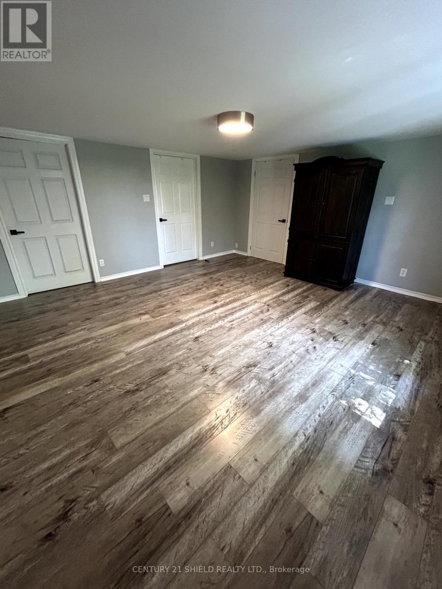6927 Salem Lane