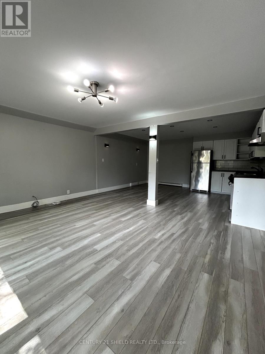 6927 Salem Lane