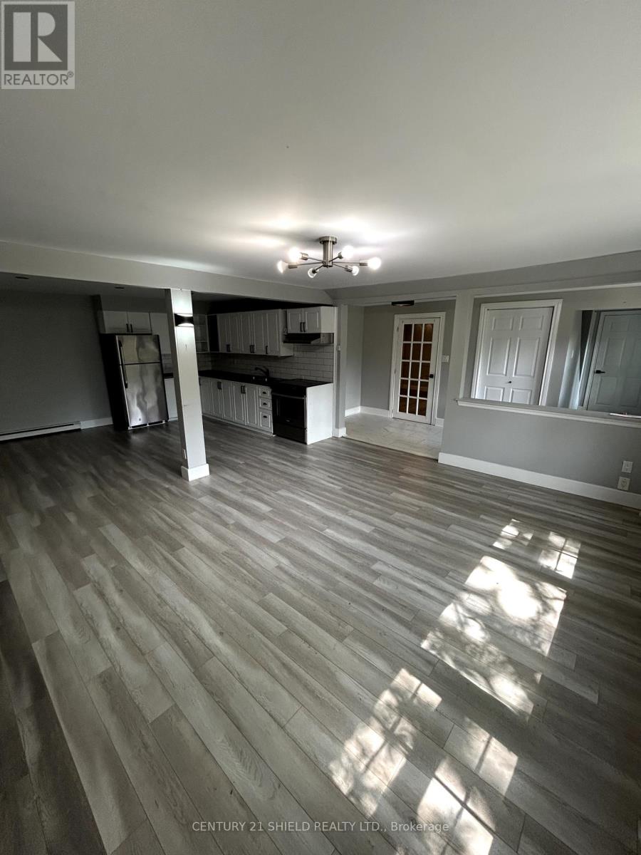 6927 Salem Lane