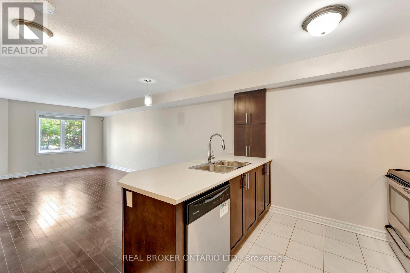 778a Chapman Mills Drive N