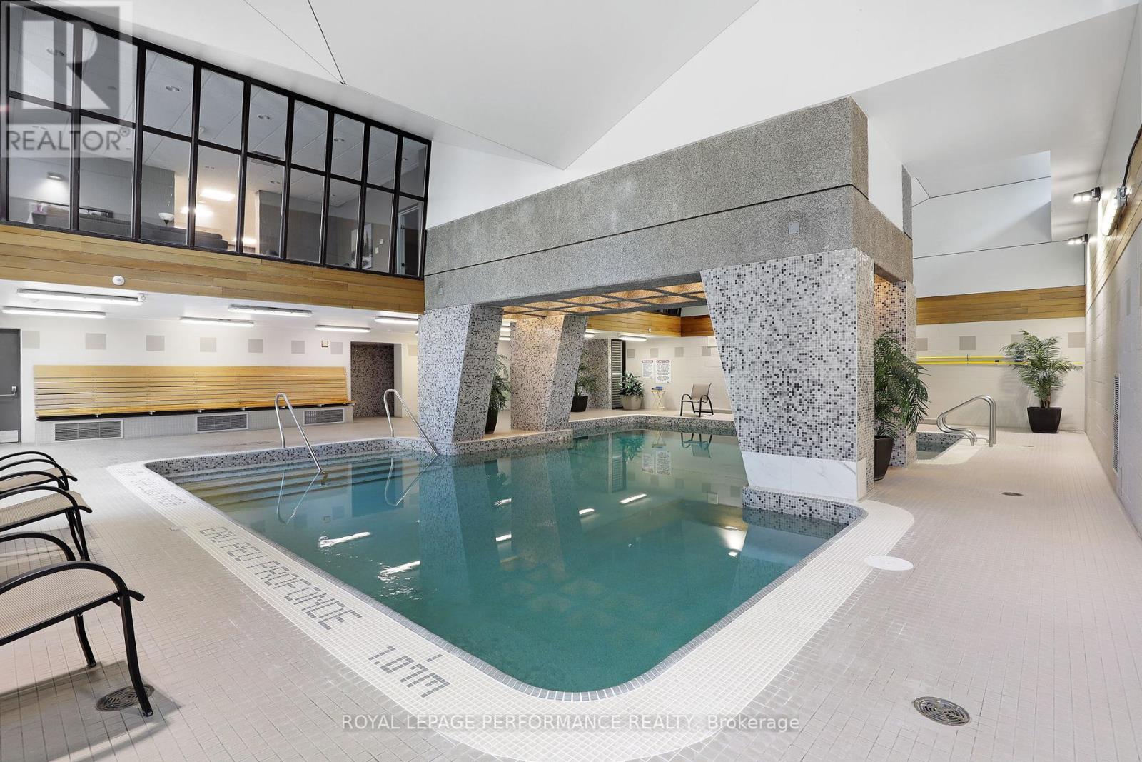 1002 - 1171 Ambleside Drive