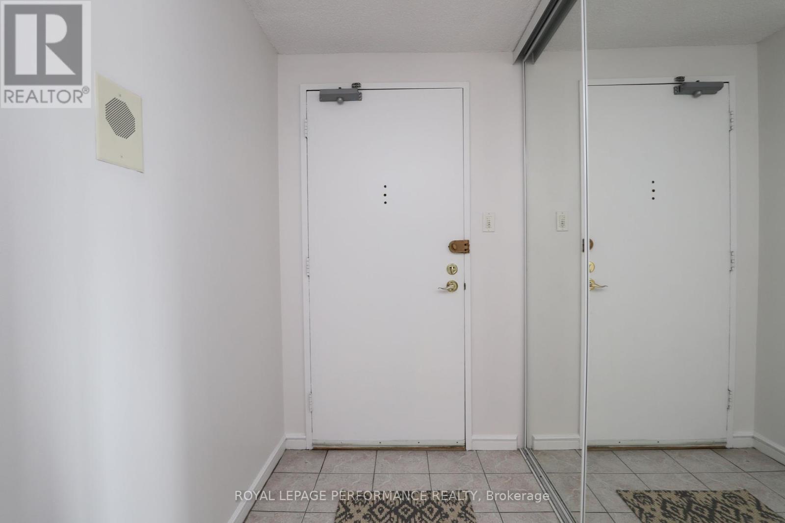 1002 - 1171 Ambleside Drive