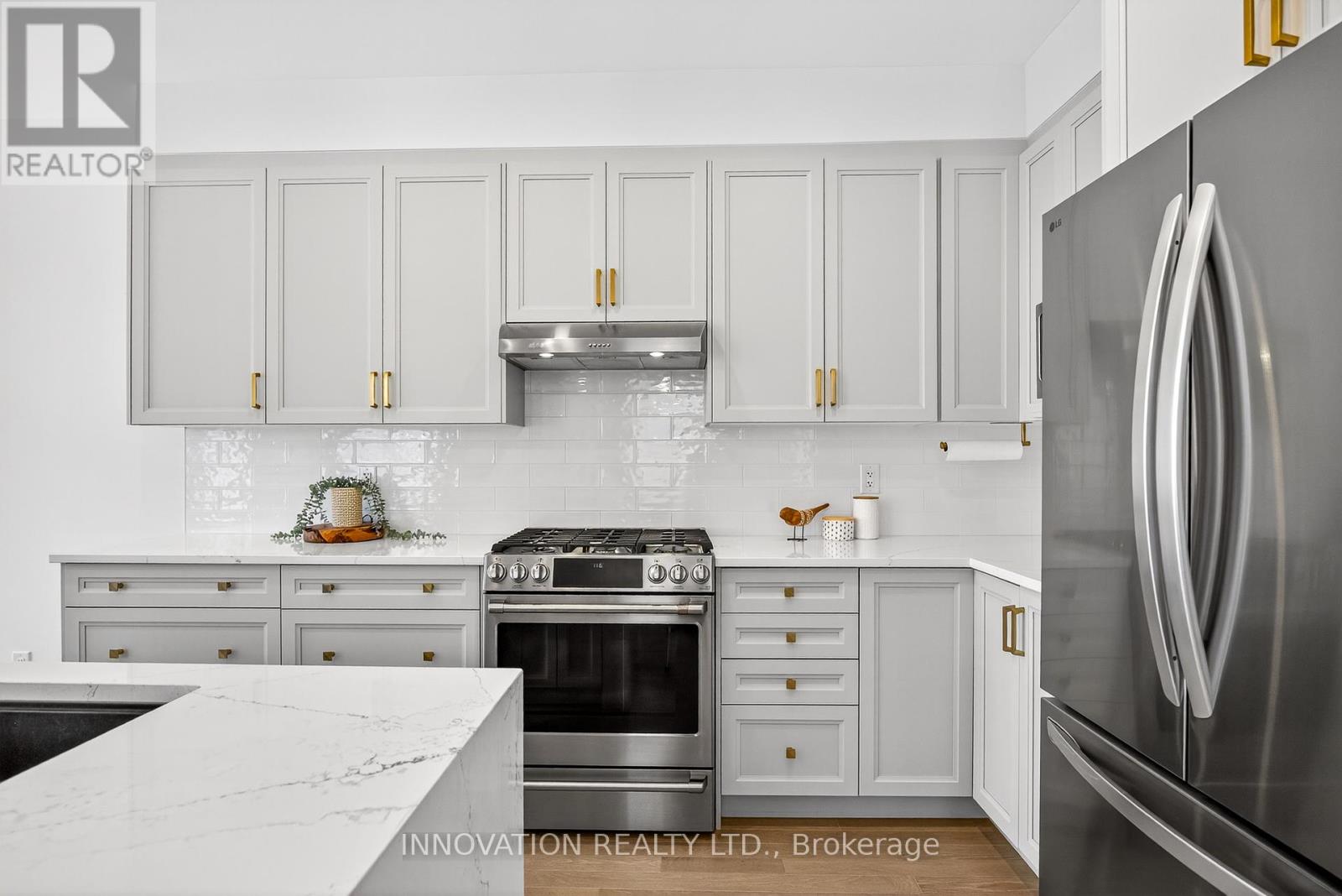814 Companion Crescent