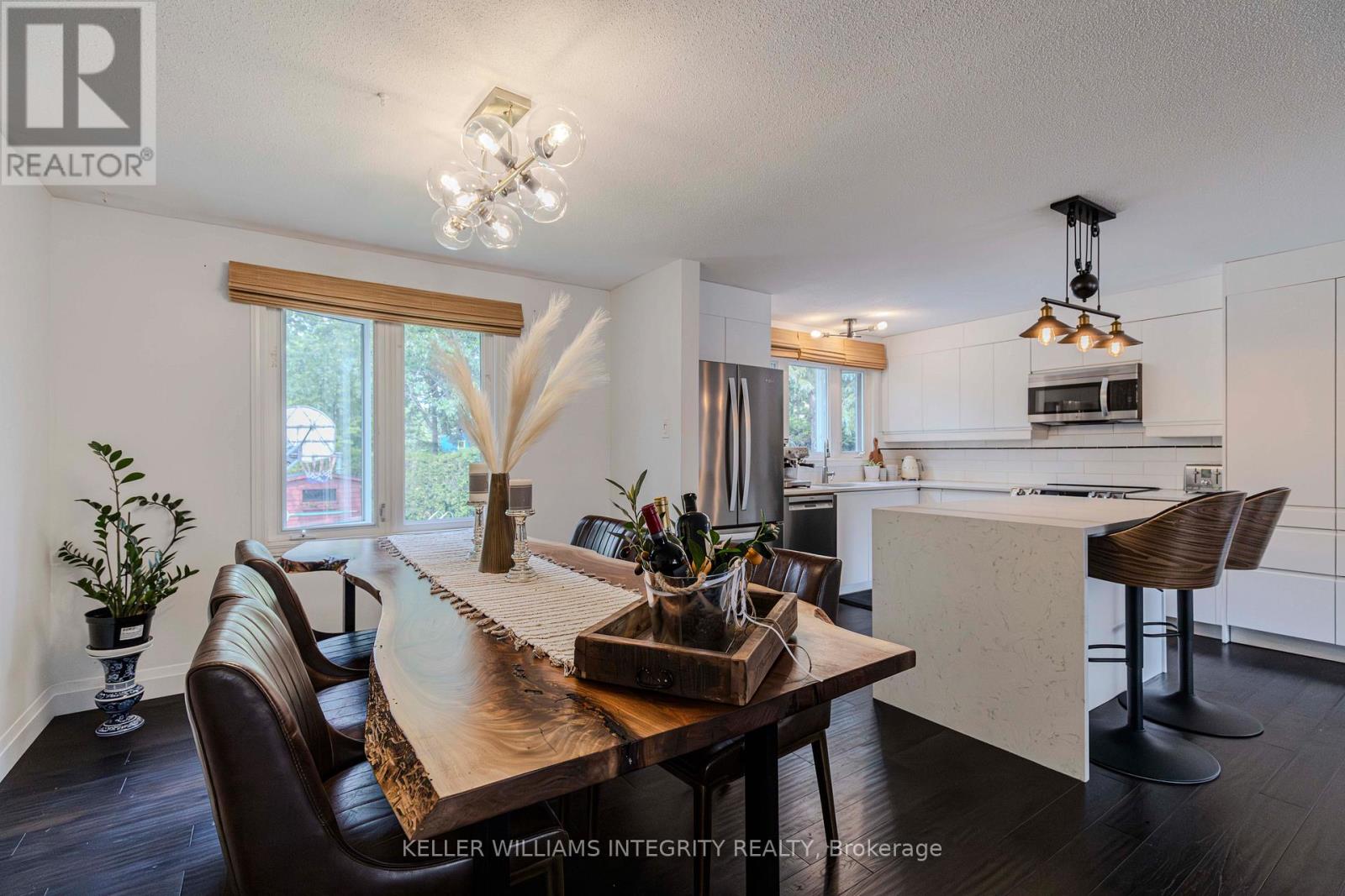 31 Ashgrove Crescent
