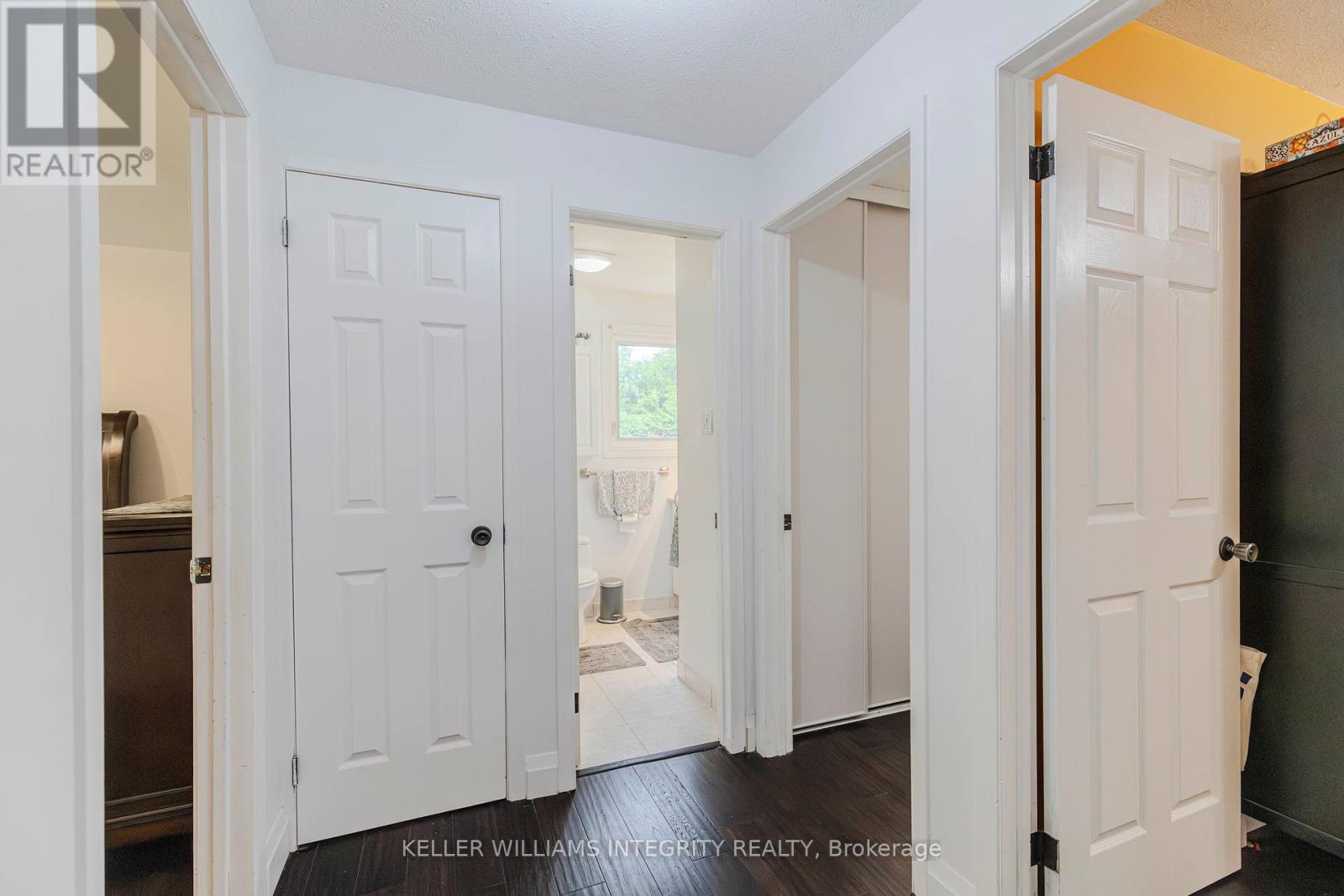 31 Ashgrove Crescent