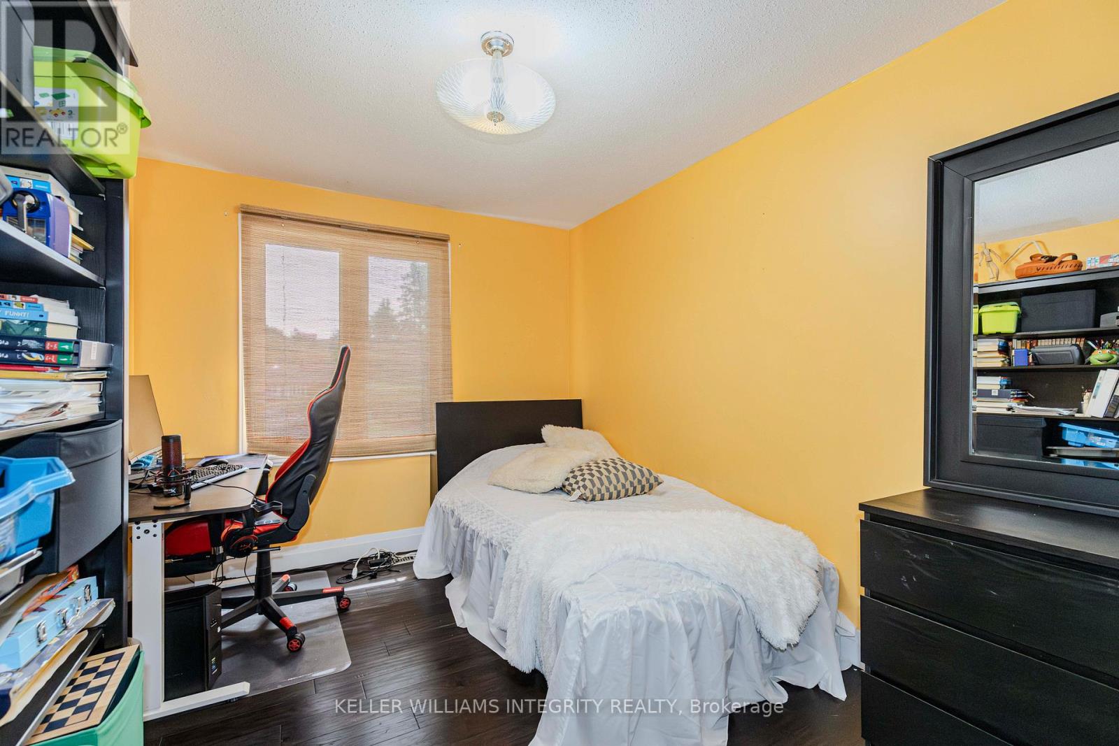 31 Ashgrove Crescent