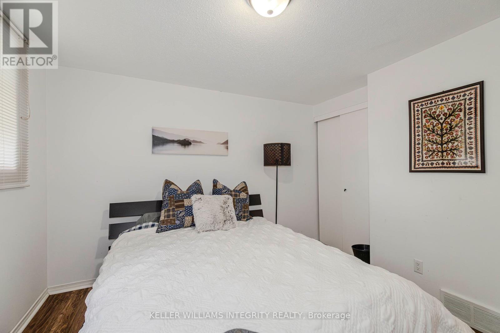 31 Ashgrove Crescent