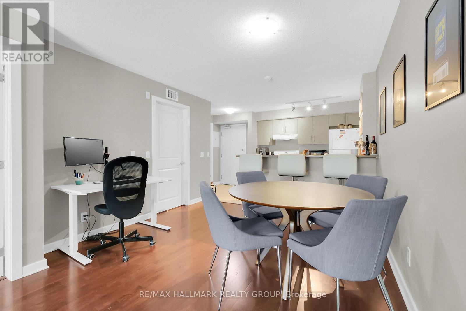 209 - 138 Somerset Street W