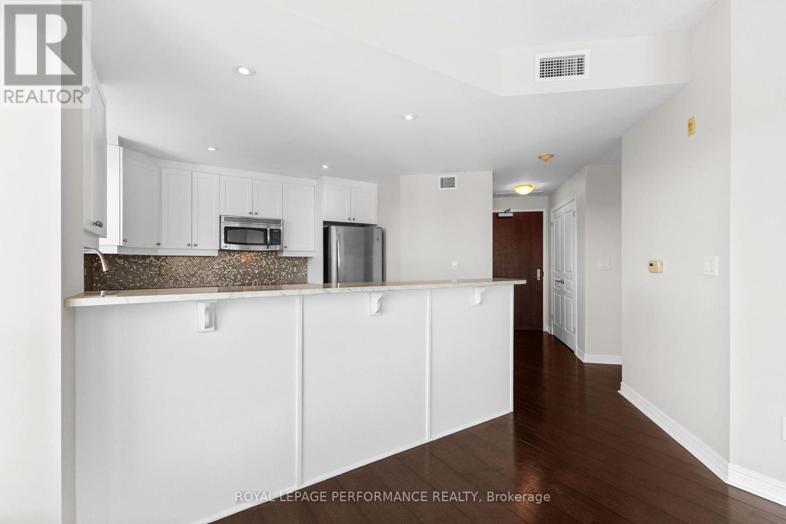 610 - 955 Beauparc Private