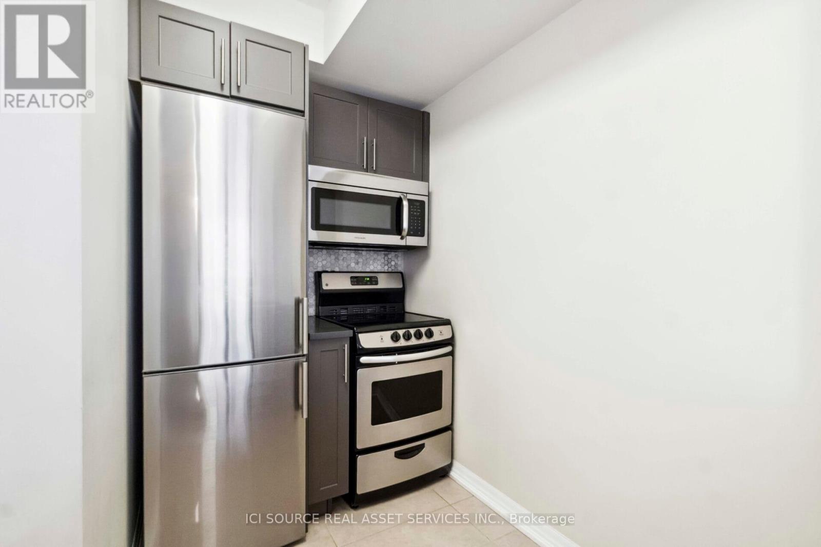 1708 - 195 Besserer Street