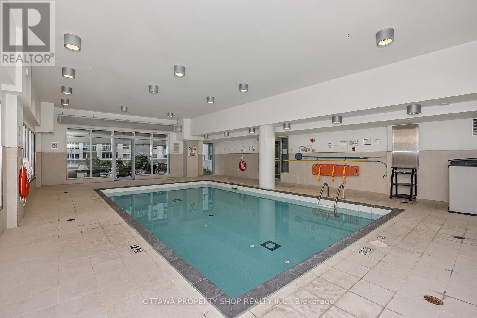 1209 - 242 Rideau Street