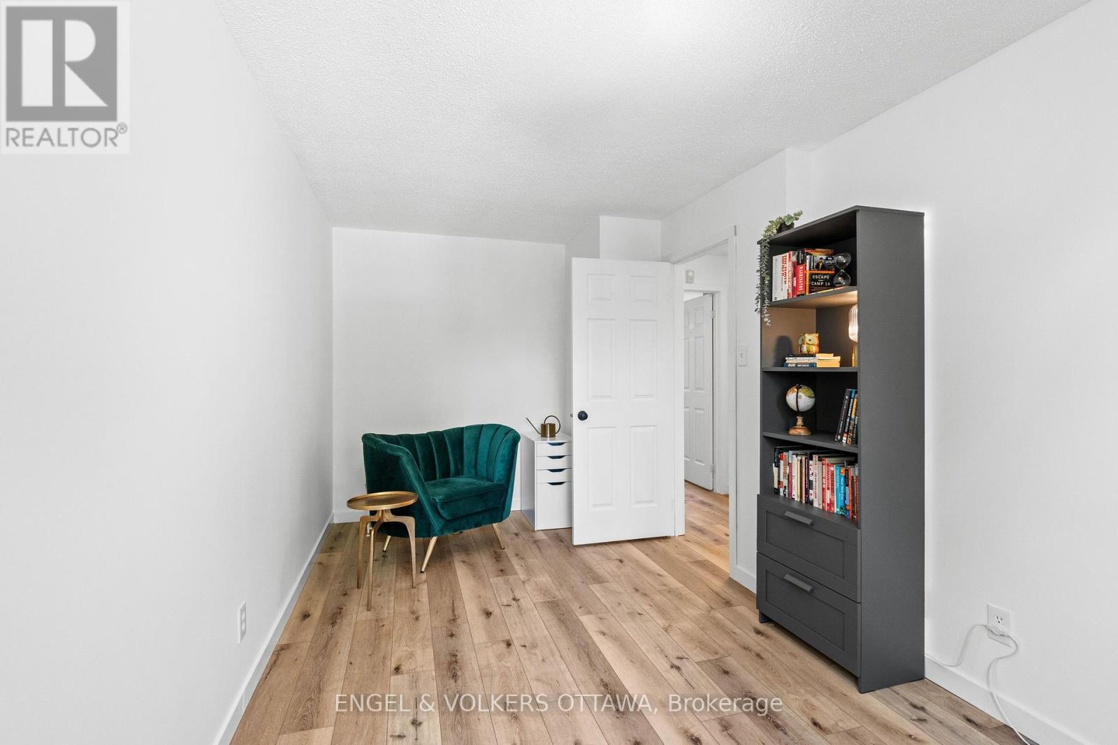 68 Thornbury Crescent