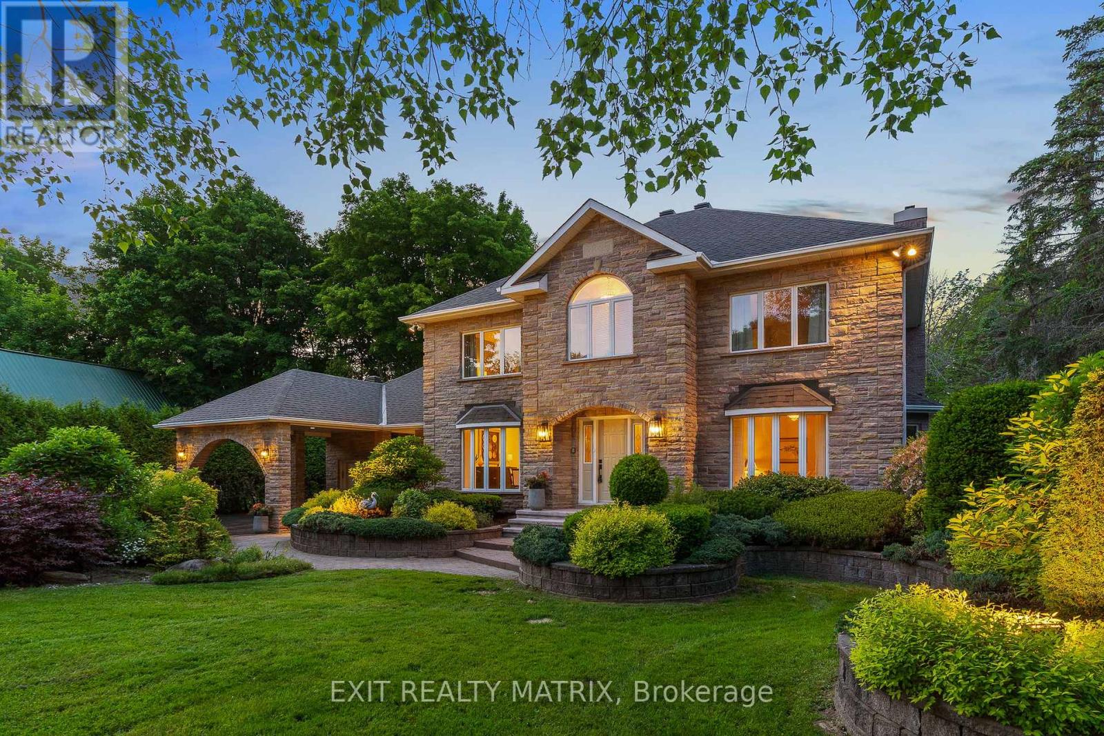 2845 Front Road