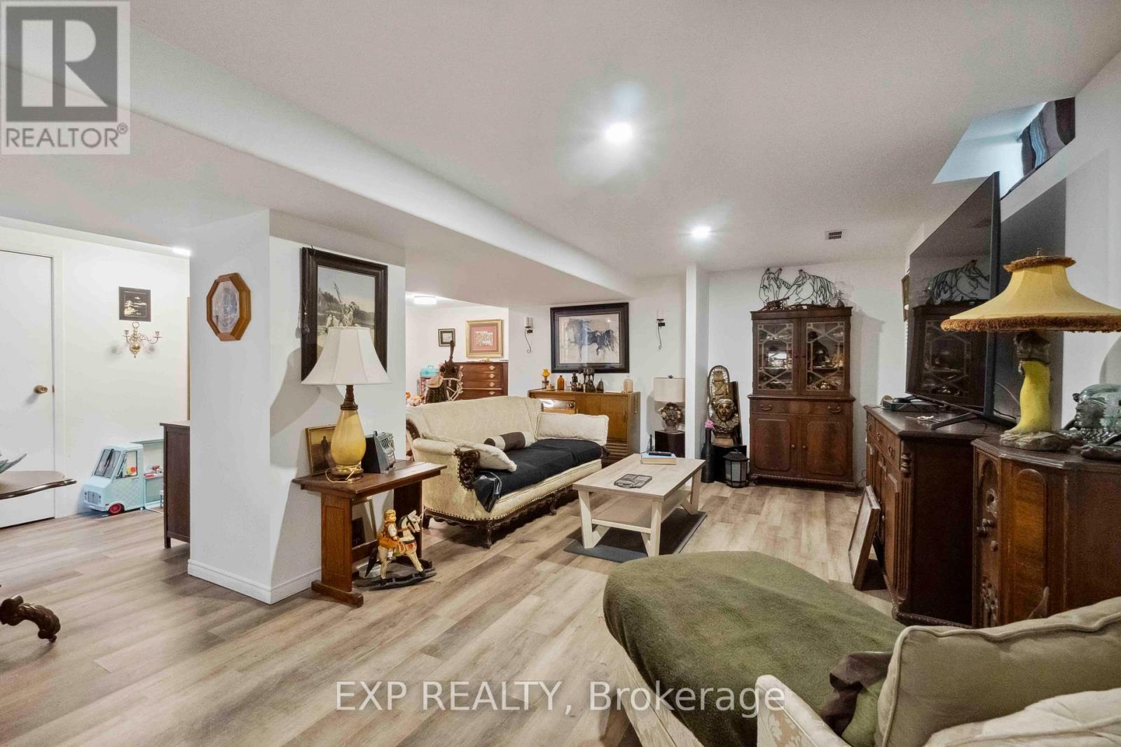2092 Legrand Crescent
