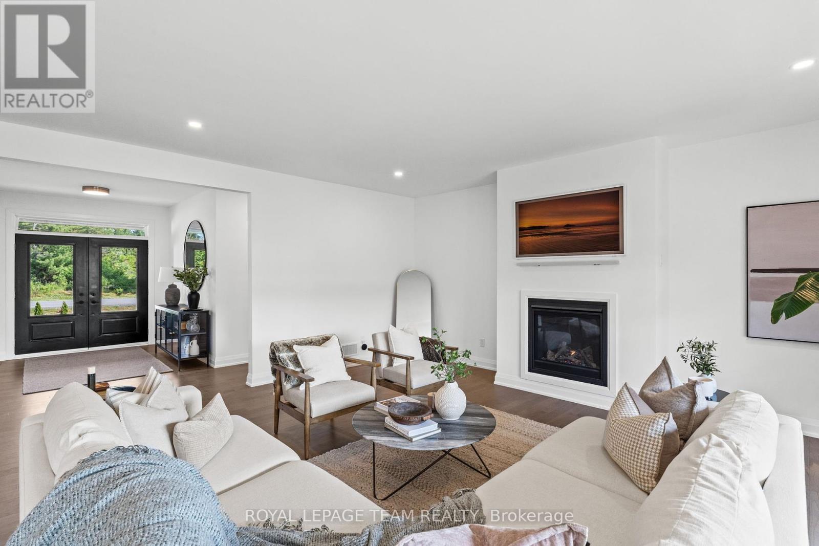 48 Raymond Luhta Crescent