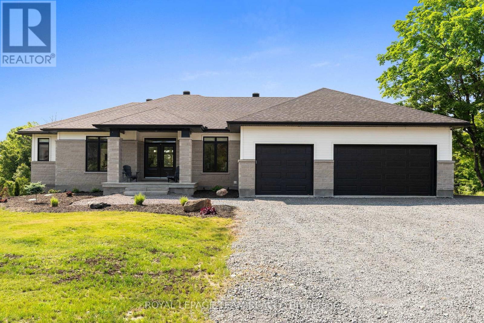 48 Raymond Luhta Crescent