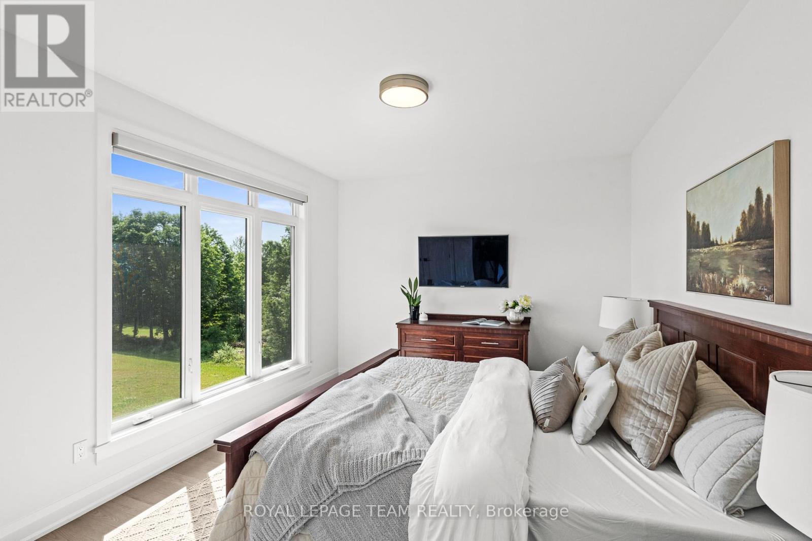 48 Raymond Luhta Crescent