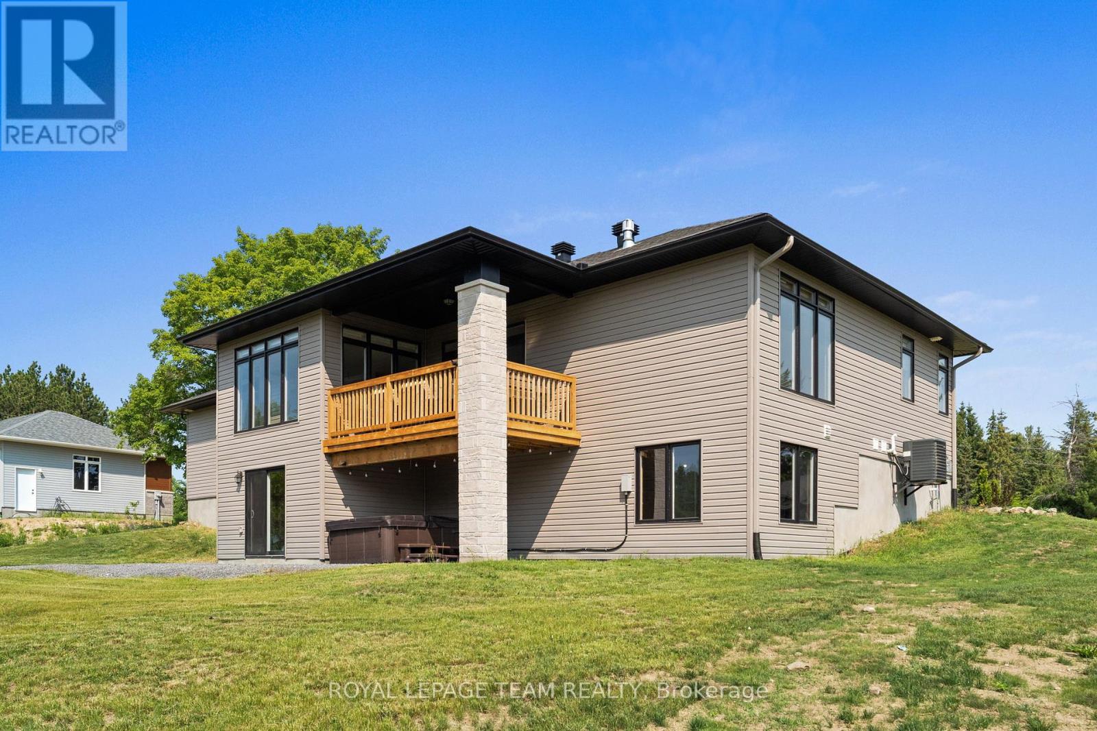 48 Raymond Luhta Crescent