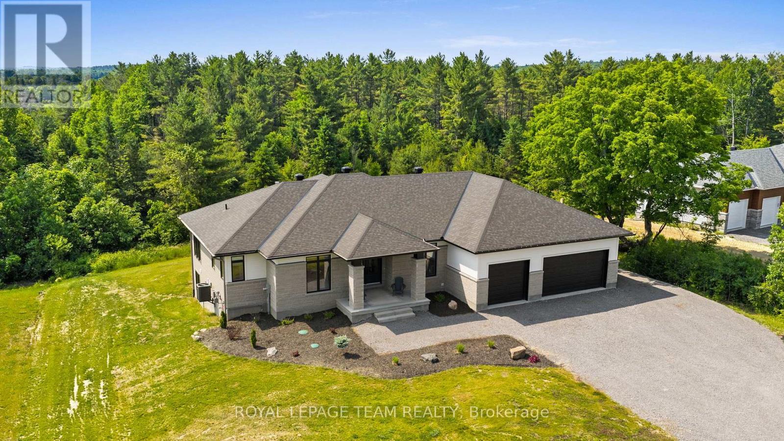 48 Raymond Luhta Crescent