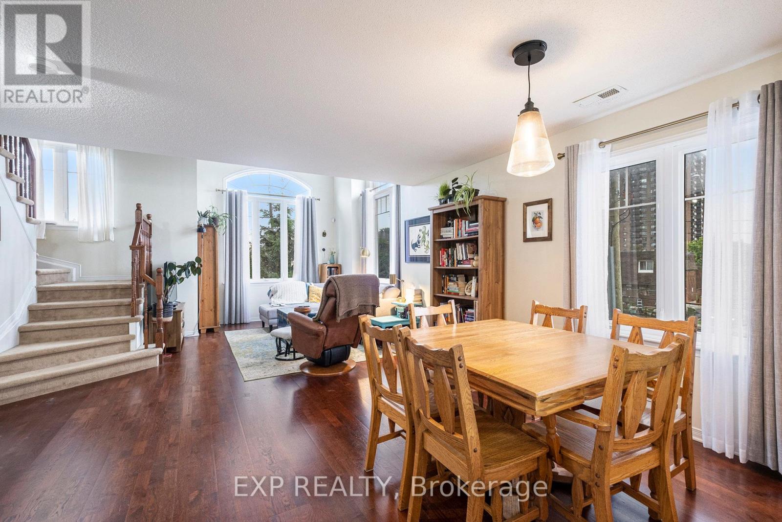 146 - 1512 Walkley Road W