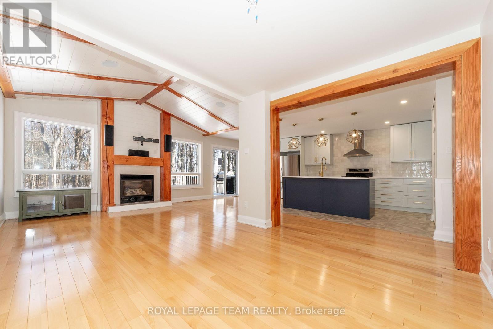 2207 Nature Trail Crescent