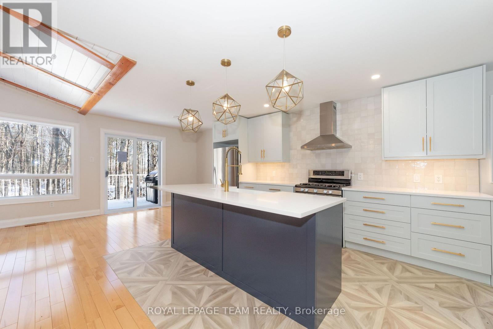 2207 Nature Trail Crescent