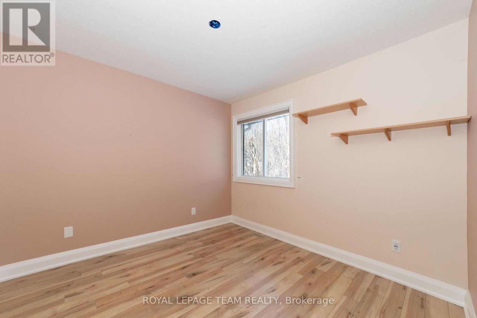 2207 Nature Trail Crescent