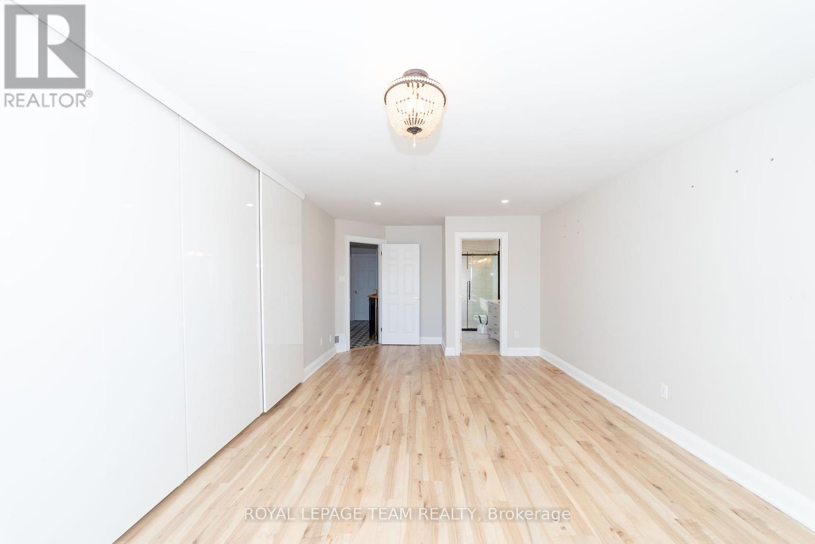 2207 Nature Trail Crescent