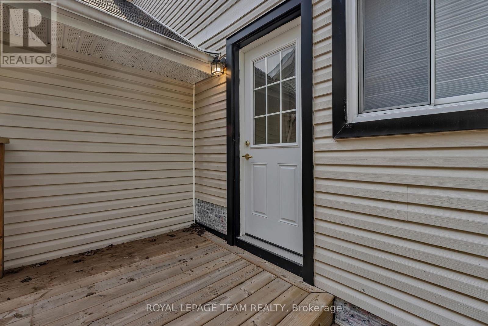 2207 Nature Trail Crescent