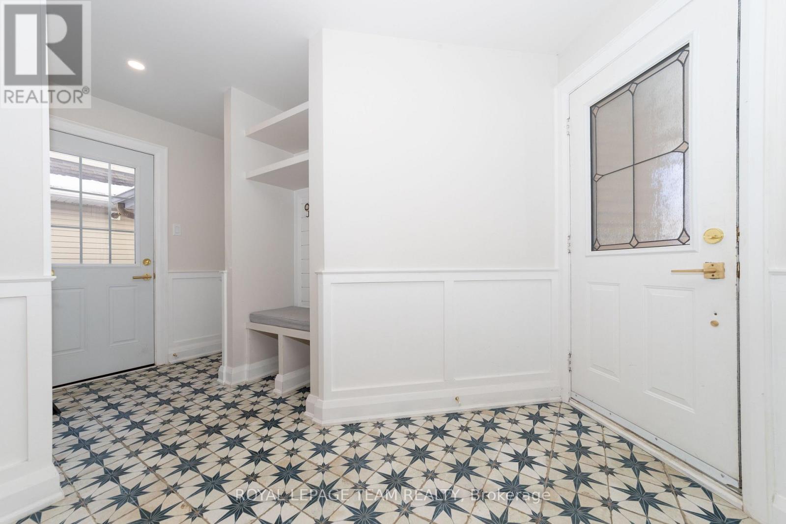 2207 Nature Trail Crescent
