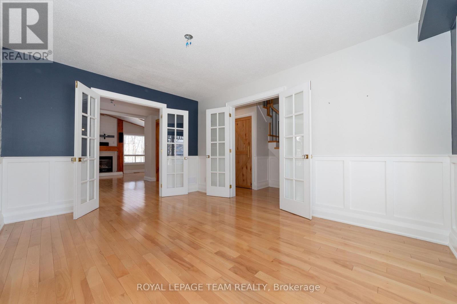 2207 Nature Trail Crescent