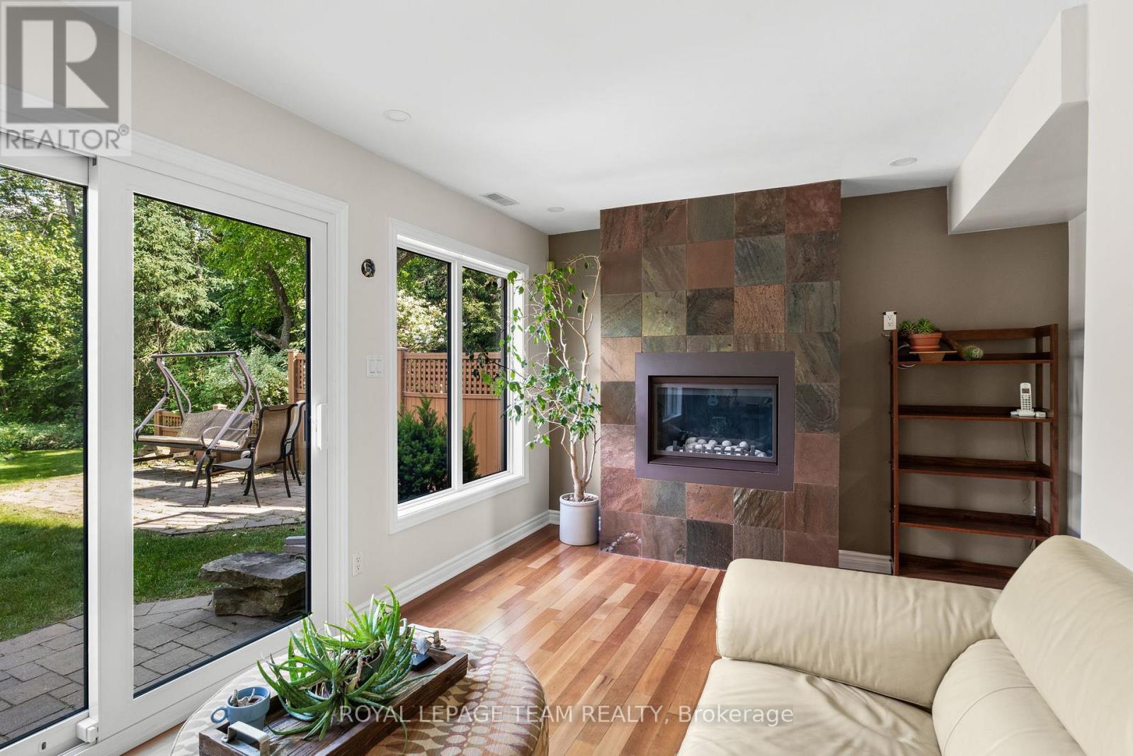 4 - 1011 Prince Of Wales Drive
