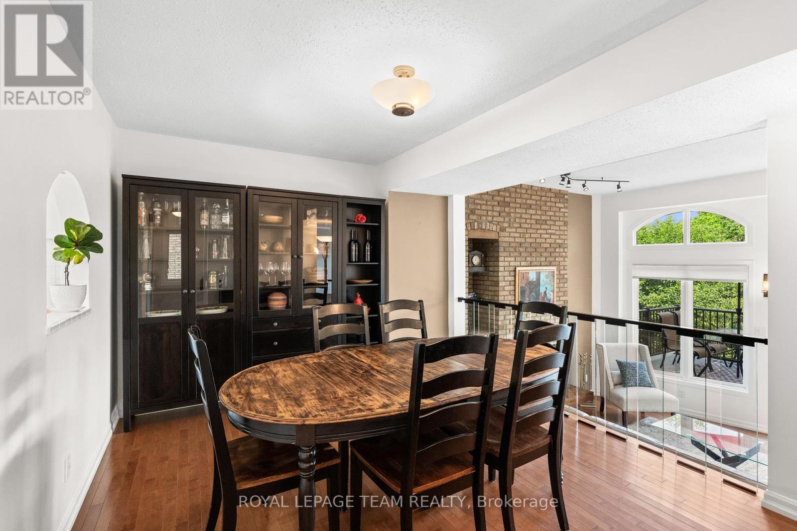 4 - 1011 Prince Of Wales Drive