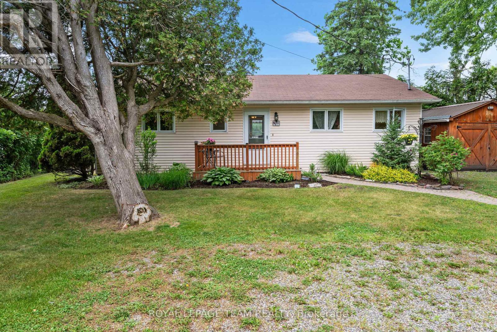2733 Rideau Glen Lane