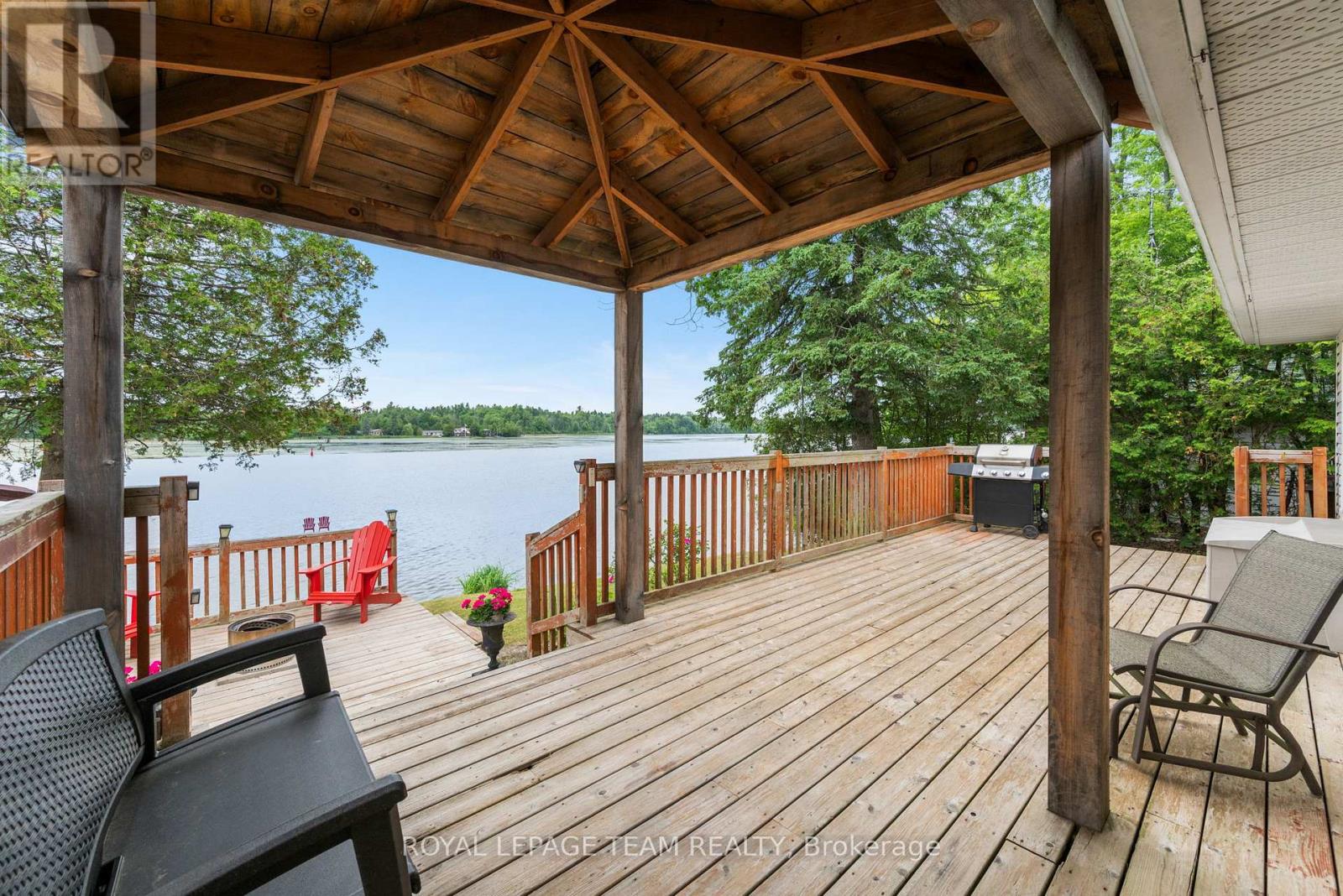2733 Rideau Glen Lane