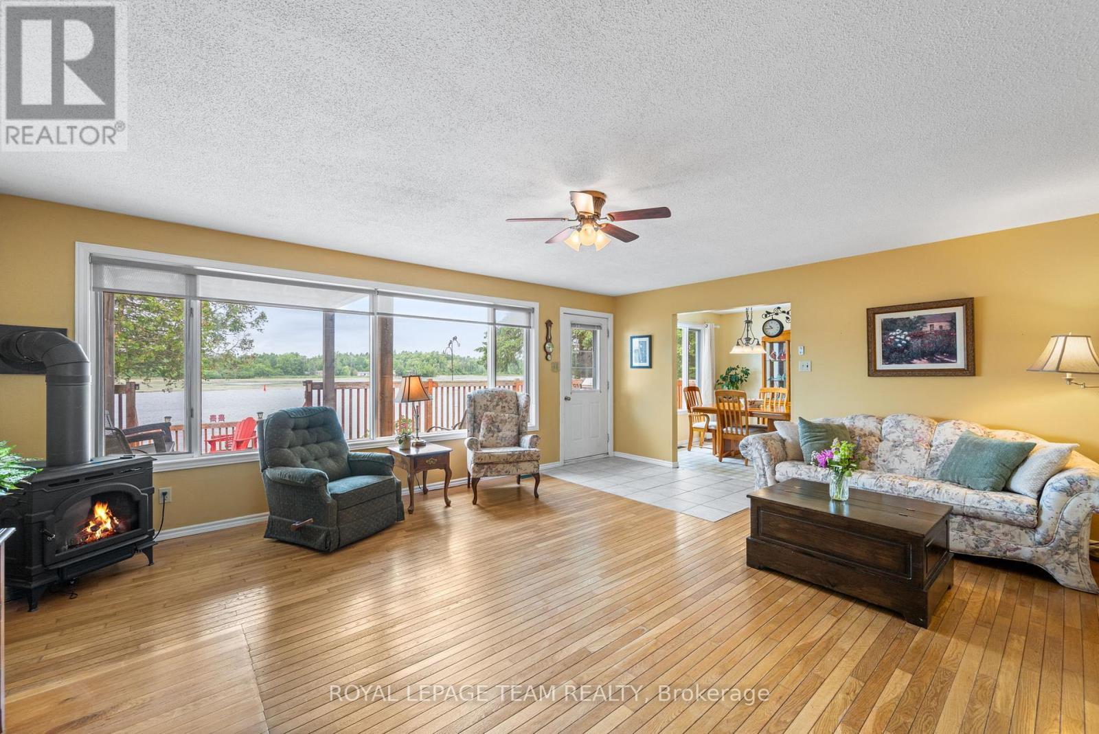 2733 Rideau Glen Lane