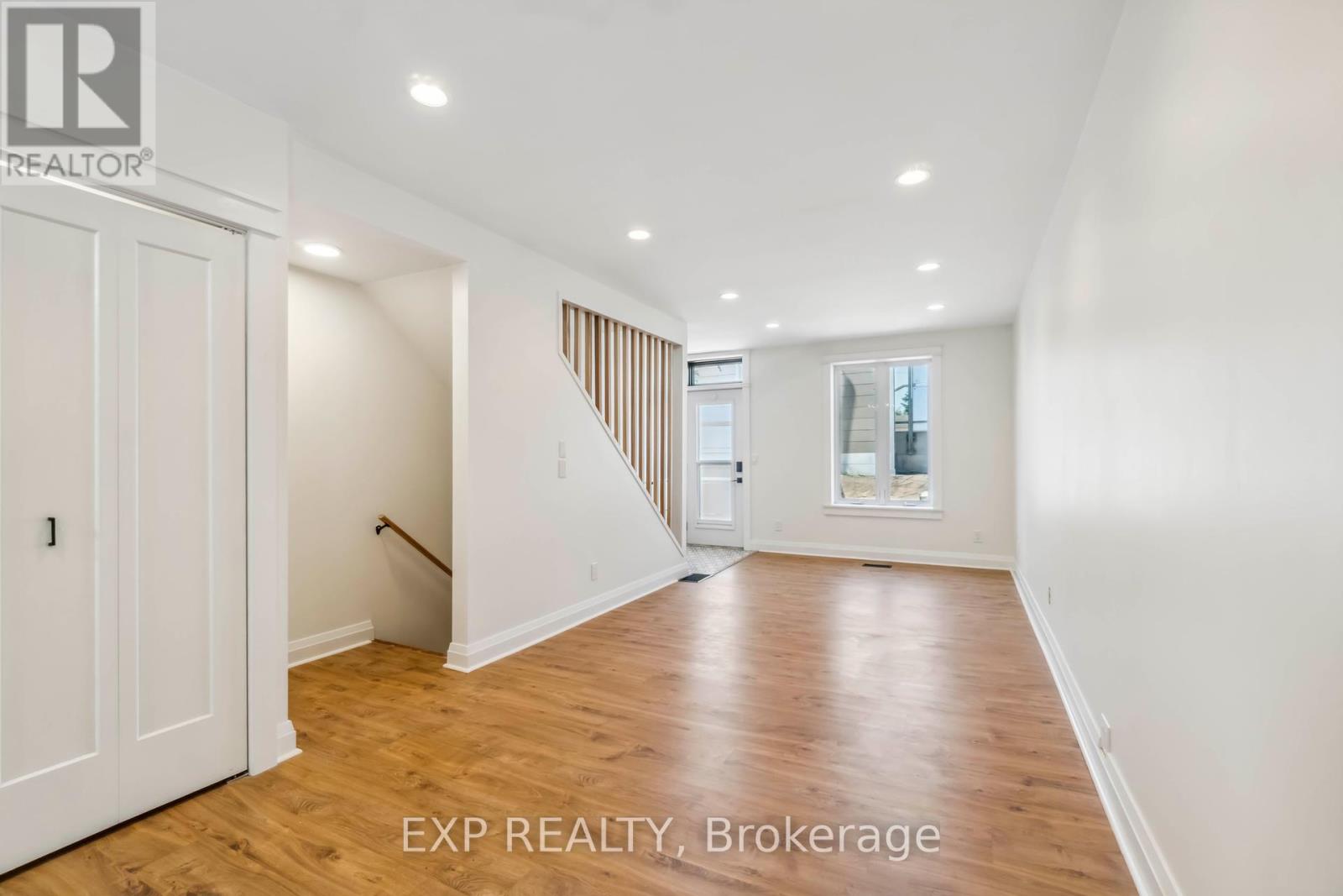 8 Orangeville Street