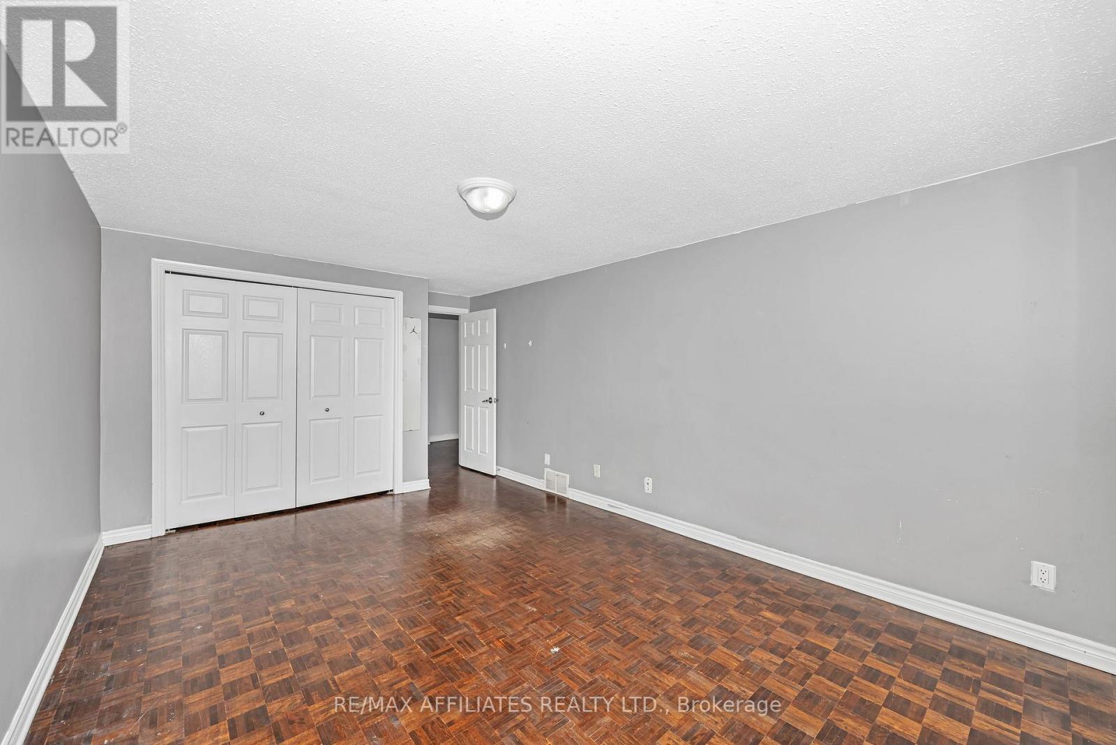 67 - 392 Garden Glen Private