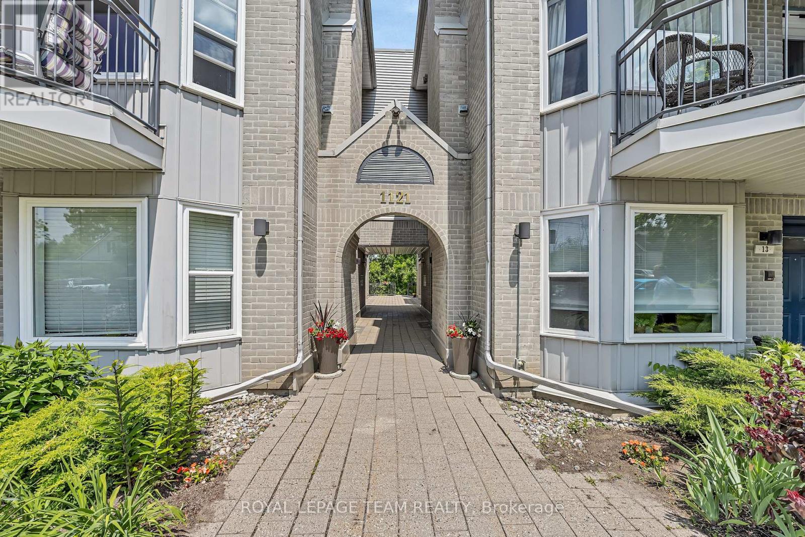 1 - 1121 Bavlie Avenue