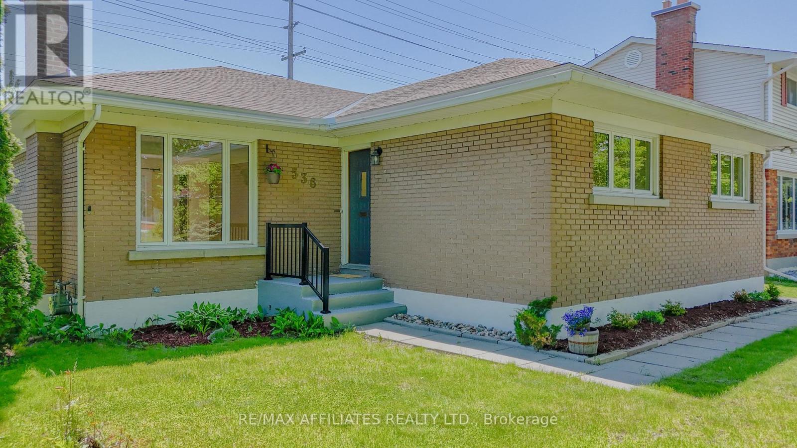 536 Browning Avenue